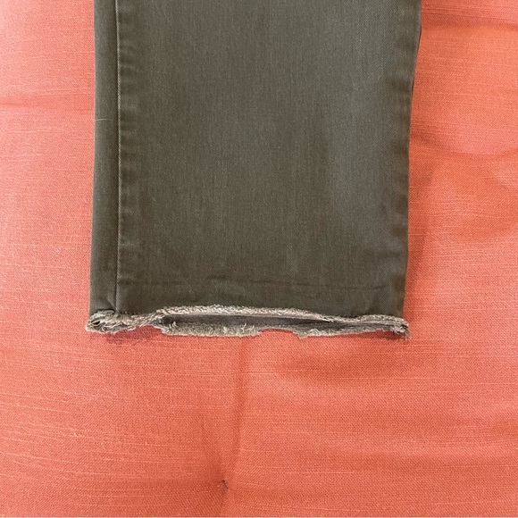 Banana Republic Girlfriend Authentic Chino - Picture 6 of 12